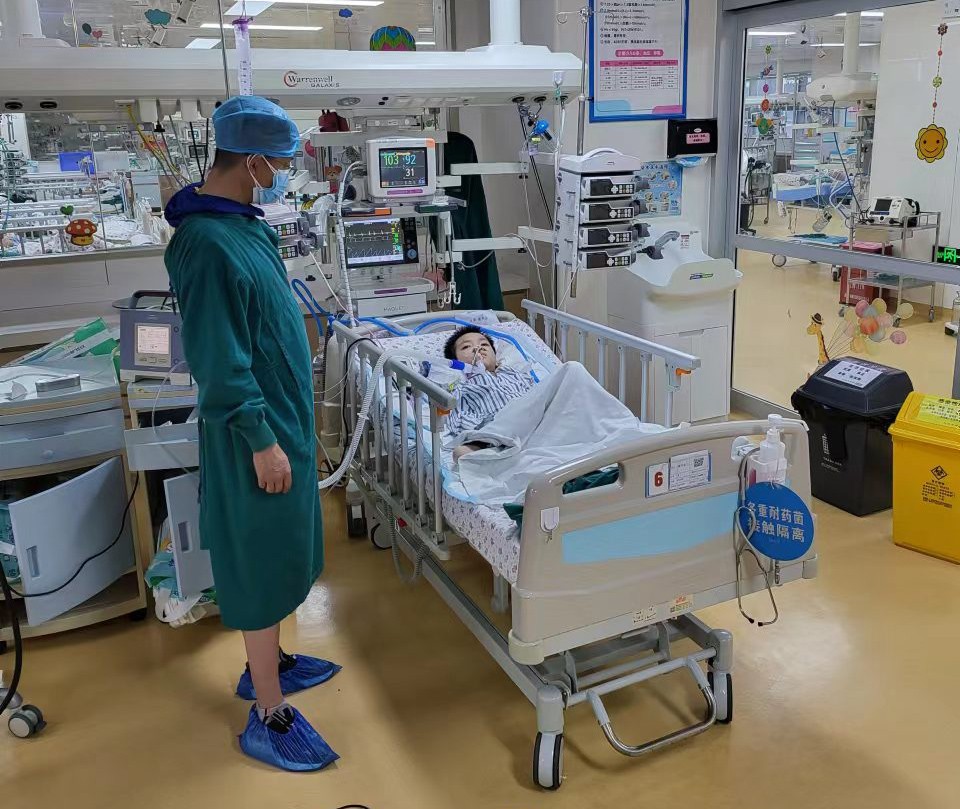 浠水县跨省救护车出租公司